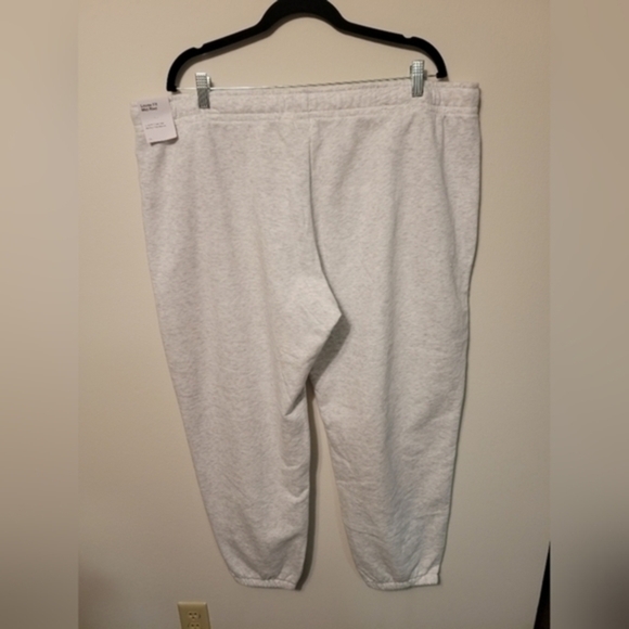 Women's Nike Sweatpants - Picture 3 of 3